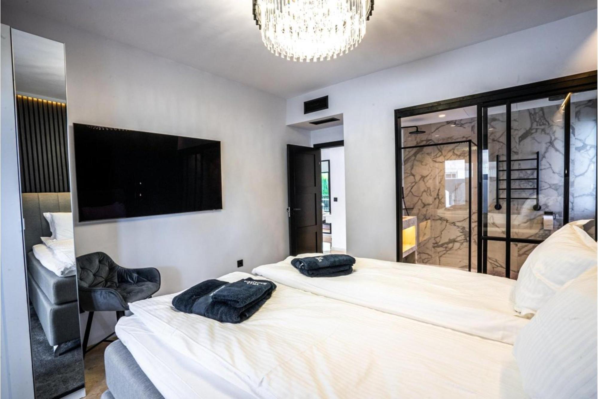 Villa New Zacaluca Pool Sauna & Gym - Happy Rentals Marbella Ngoại thất bức ảnh