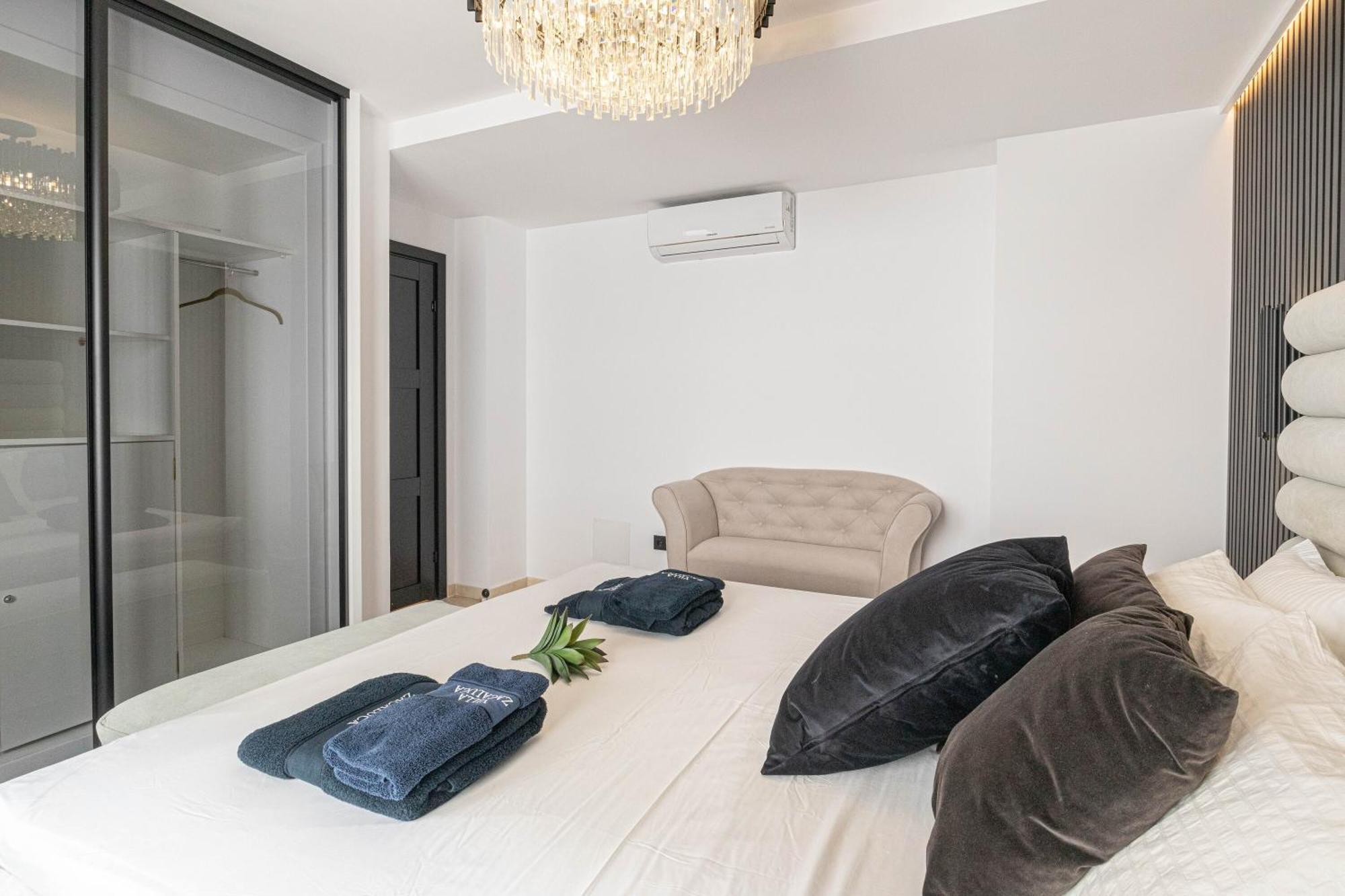 Villa New Zacaluca Pool Sauna & Gym - Happy Rentals Marbella Ngoại thất bức ảnh